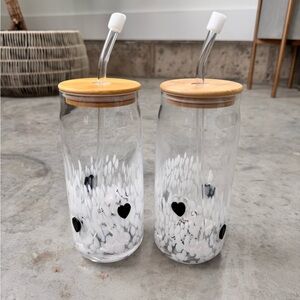 NWT Set of 2 Glass Icon Large Glass Tumblers wood Lid and Glass Straw 7”H x 3”W